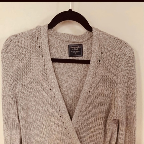Gray Abercrombie & Fitch V Neck Sweater - Picture 2 of 3